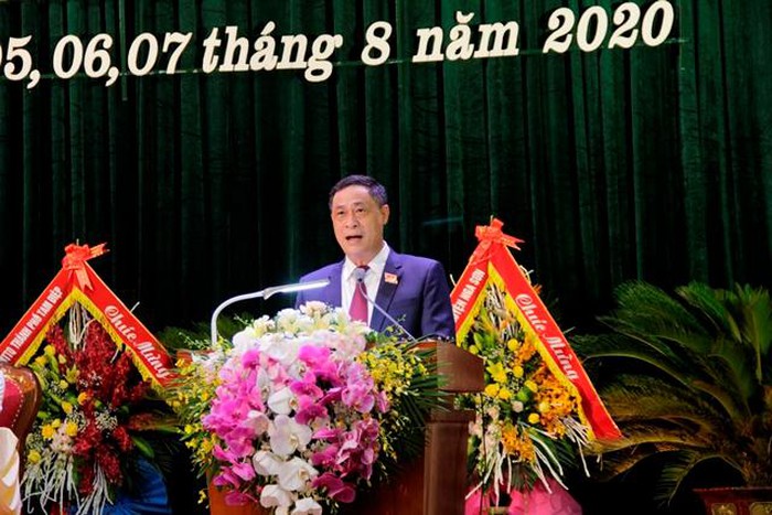 Bí thư Thị uỷ Bỉm Sơn Nguyễn Tiến Thuận phát biểu khai mạc Đại hội