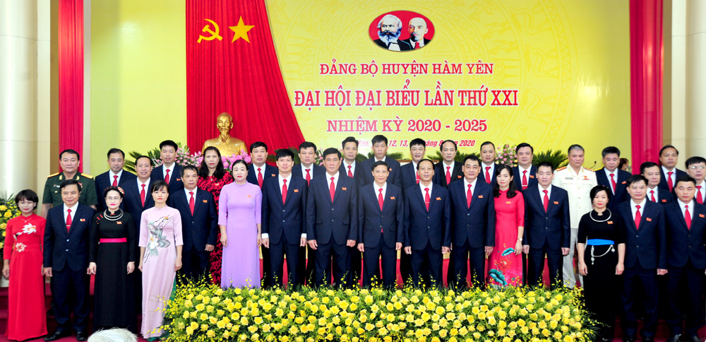 Ra mắt BCH Đảng bộ huyện Hàm Yên khóa XXI, nhiệm kỳ 2020-2025