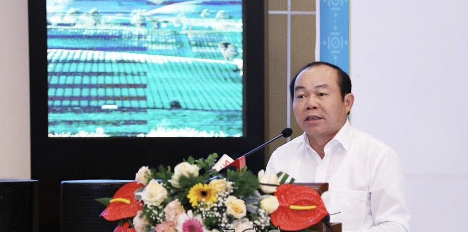 Ông Nguyễn Ngọc Bảo, Chủ tịch Liên minh hợp tác xã Việt Nam phát biểu tại hội thảo