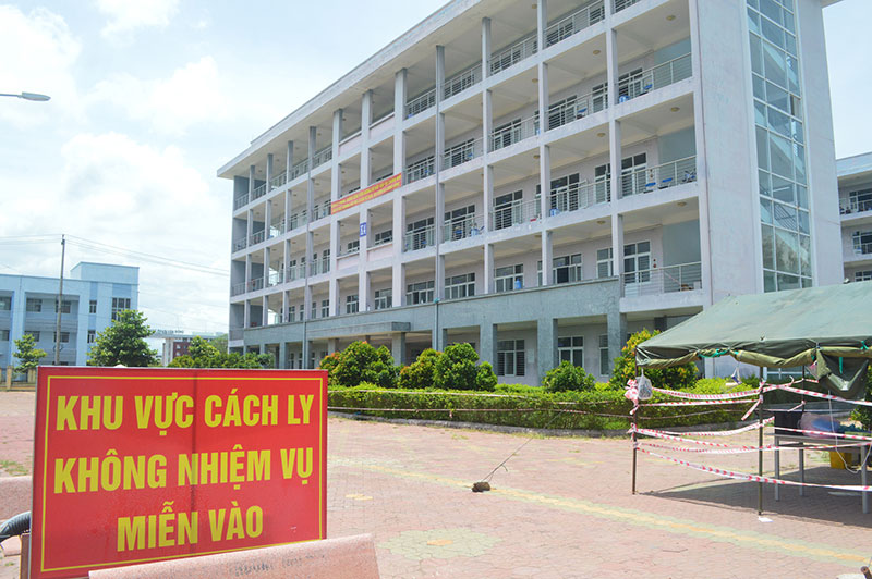 Khu cách ly tập trung ký túc xá Trường đại học Phạm Văn Đồng (Quảng Ngãi)