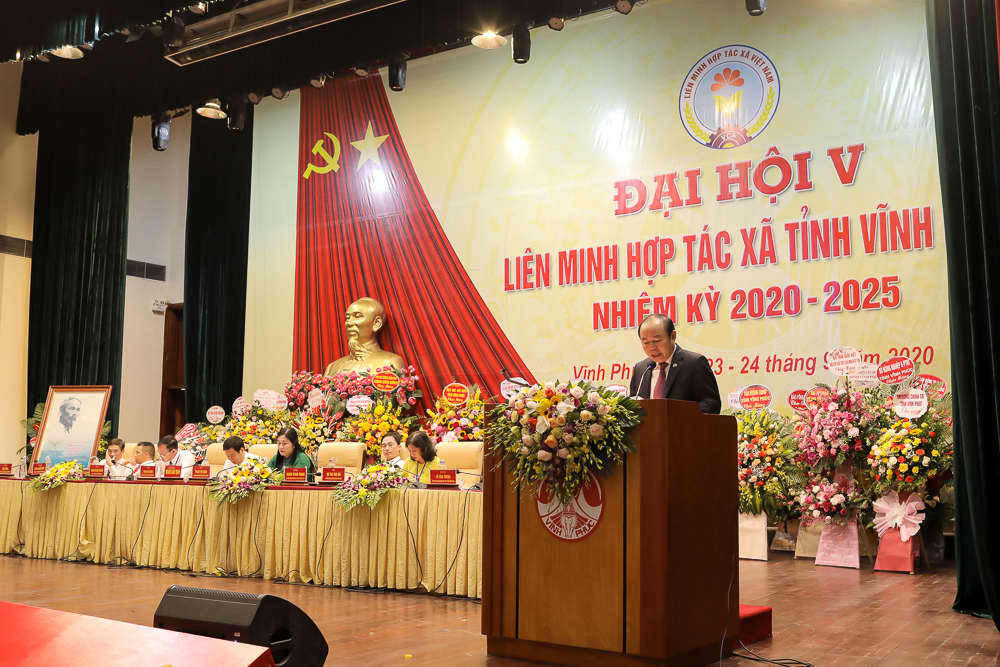 Ông Nguyễn Ngọc Bảo, Phó trưởng Ban Chỉ đạo, đổi mới phát triển KTTT, HTX; Bí thư Đảng đoàn, Chủ tịch Liên minh HTX Việt Nam phát biểu tại Đại hội