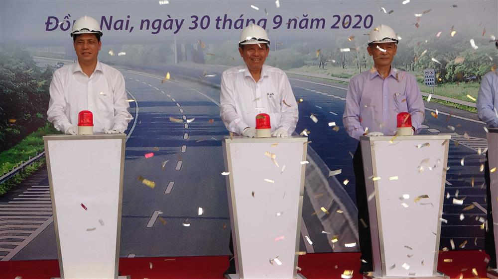 Phó Thủ tướng Thường trực Trương Hòa Bình dự lễ khởi công dự án Phan Thiết - Dầu Giây