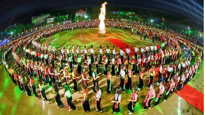 Lễ hội Mường Lò đã trở thành thương hiệu của du lịch Yên Bái