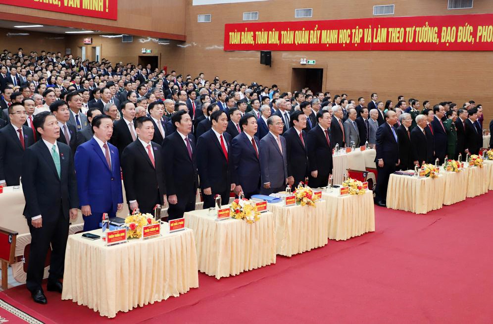 Các đồng chí lãnh đạo, nguyên lãnh đạo Đảng, Nhà nước về dự Đại hội đại biểu Đảng bộ tỉnh Nghệ An lần thứ XIX