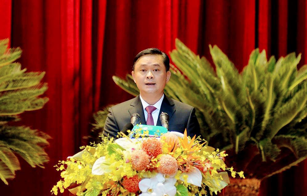 Ủy viên Dự khuyết Trung ương Đảng, Bí thư Tỉnh ủy Thái Thanh Qúy báo cáo tại Đại hội