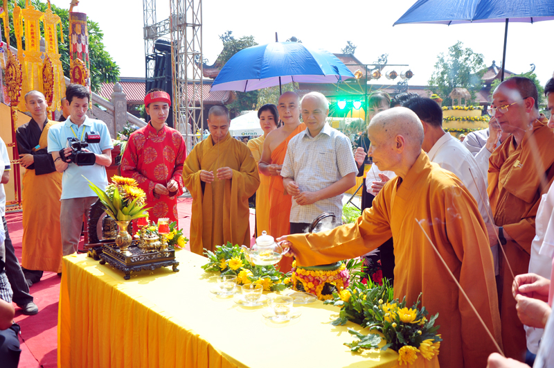 Nghi lễ pha trà cúng Phật sẽ được diễn ra tại lễ hội