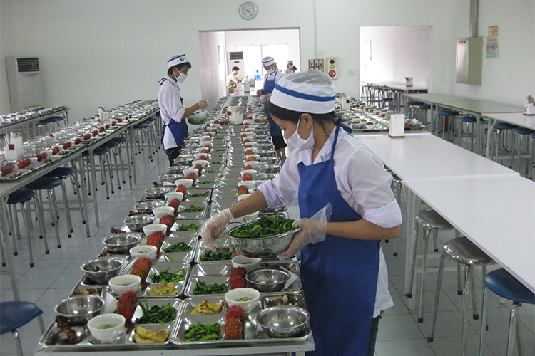 Kết quả kiểm tra 16/16 bếp ăn trường học quận Cầu Giấy đều đạt yêu cầu vệ sinh ATTP
