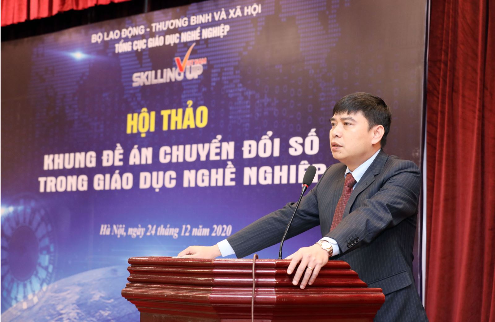 Phó Tổng cục trưởng Tổng cục Giáo dục nghề nghiệp TS. Phạm Vũ Quốc Bình phát biểu chỉ đạo tại Hội thảo