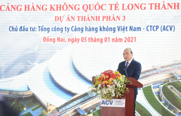 Thủ tướng Nguyễn Xuân Phúc phát biểu tại Lễ khởi công - Ảnh: Lan Chi