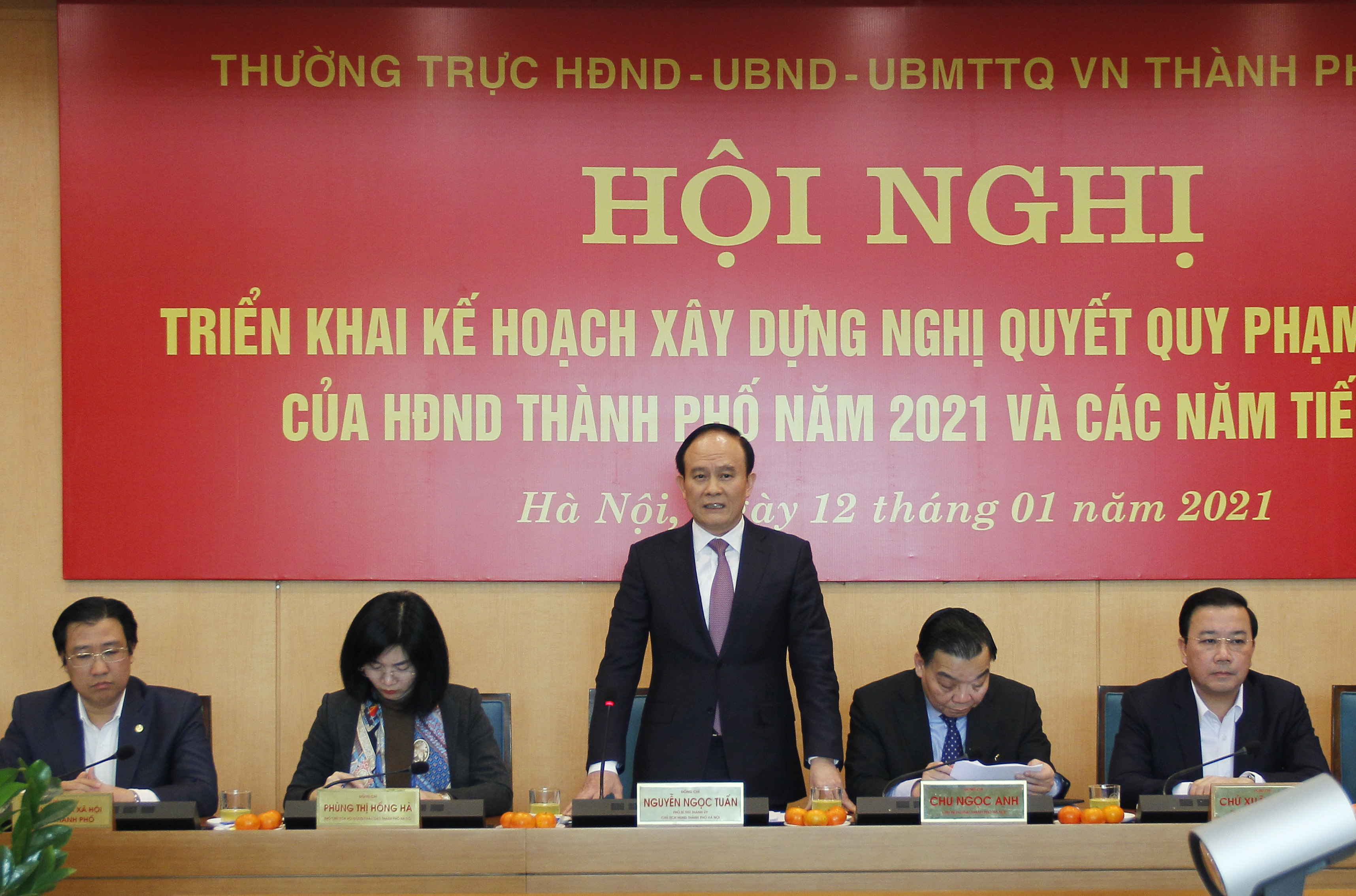 	Phó Bí thư Thành ủy, Chủ tịch HĐND thành phố Nguyễn Ngọc Tuấn phát biểu kết luận Hội nghị