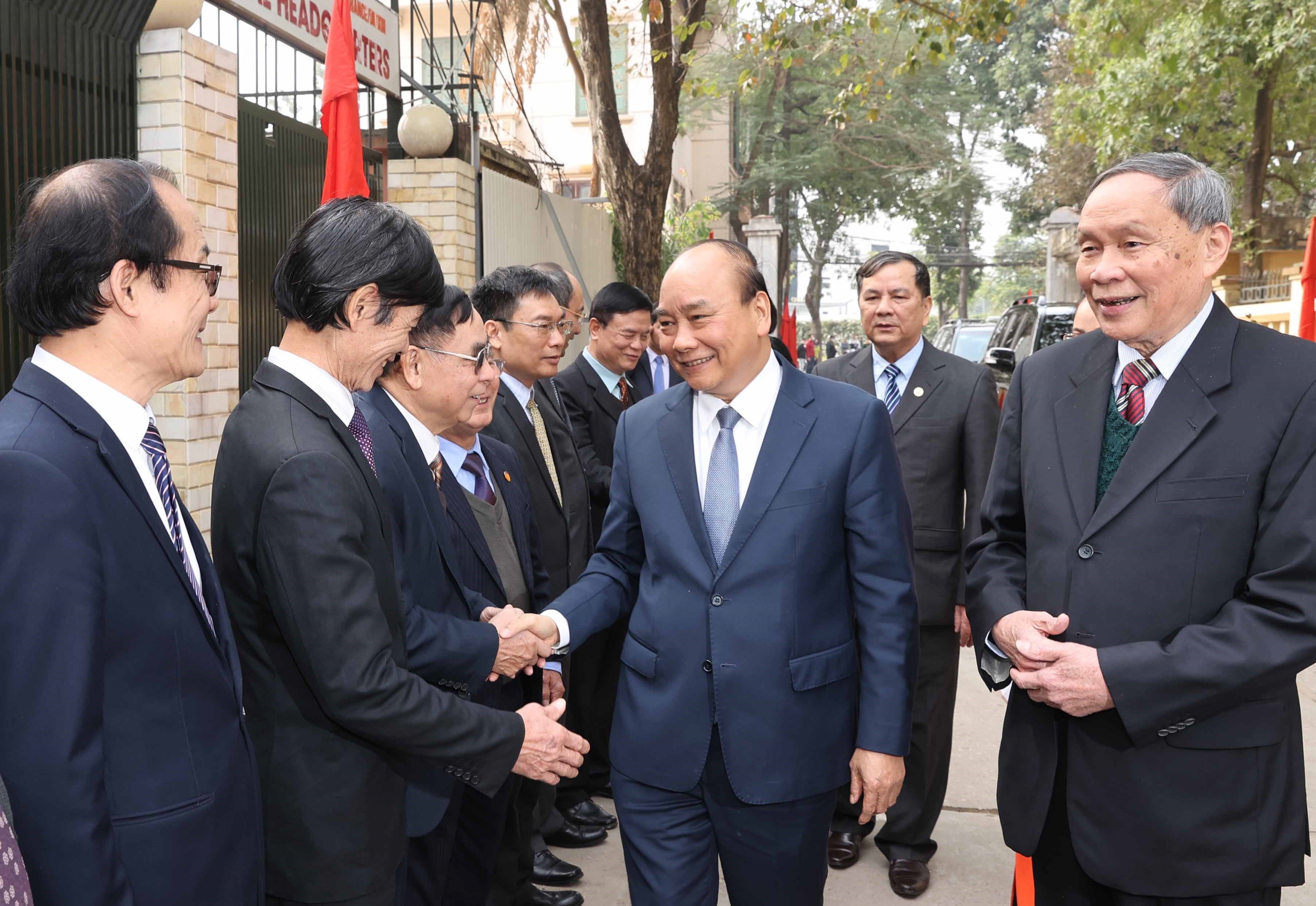 Thủ tướng Nguyễn Xuân Phúc thăm và làm việc với Hội Nạn nhân chất độc da cam/dioxi Việt Nam Ảnh: Thống Nhất