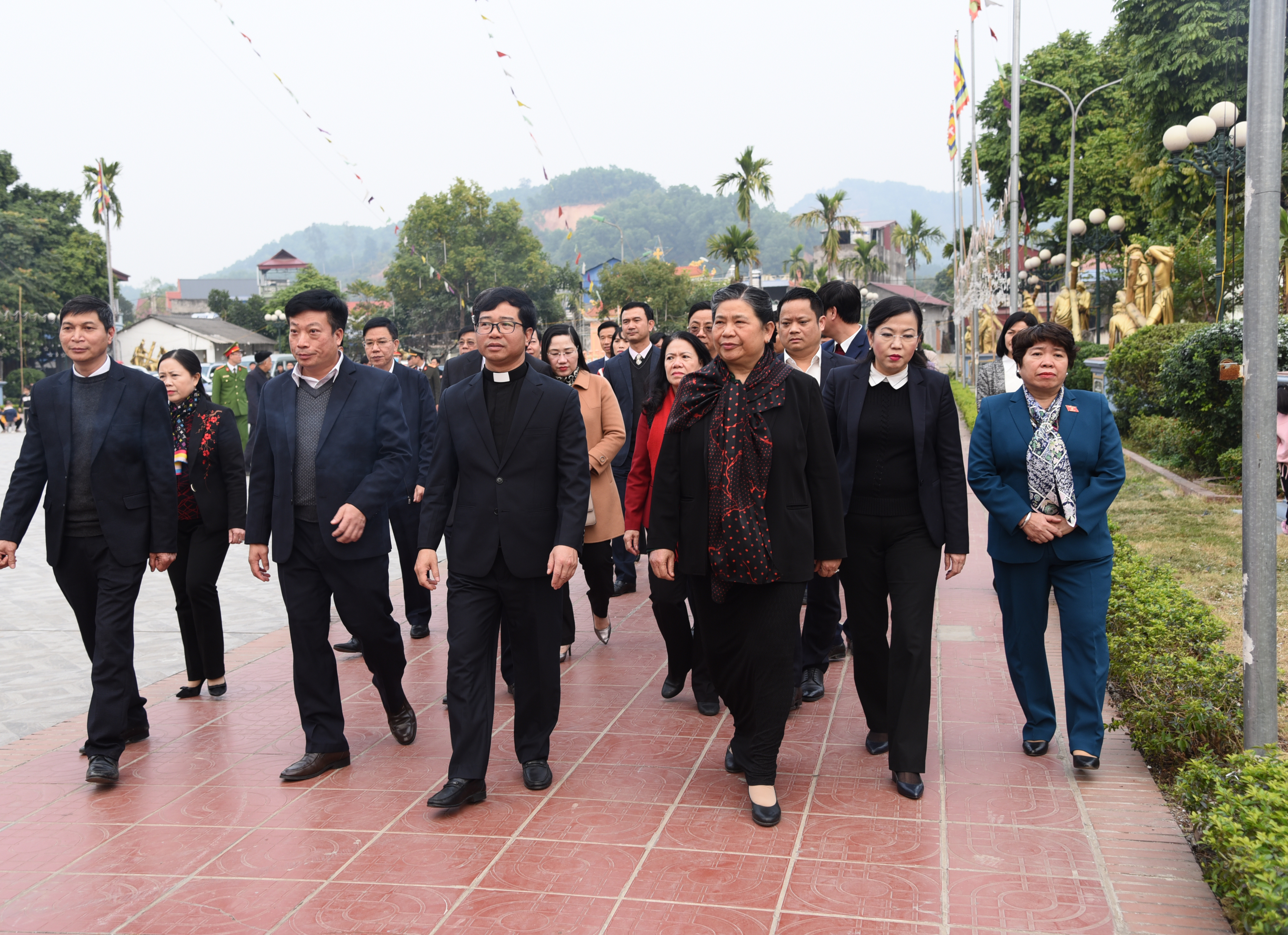 Phó chủ tịch thường trục quốc hội thăm, chúc mừng năm mới Giáo xứ Đại từ, Thái Nguyên