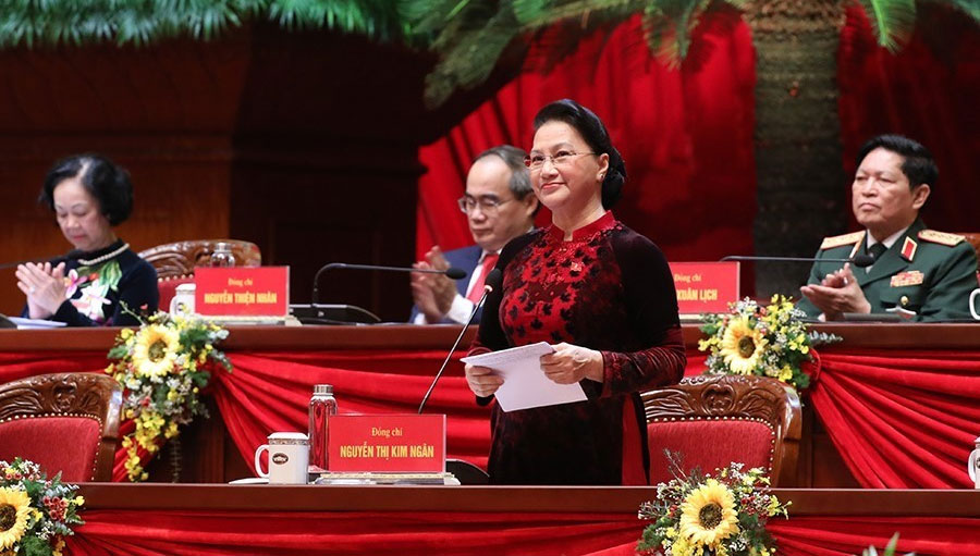 	Chủ tịch Quốc hội Nguyễn Thị Kim Ngân thay mặt Đoàn Chủ tịch điều hành Đại hội đại biểu toàn quốc lần thứ XIII của Đảng, ngày 26.1 Ảnh: TTXVN