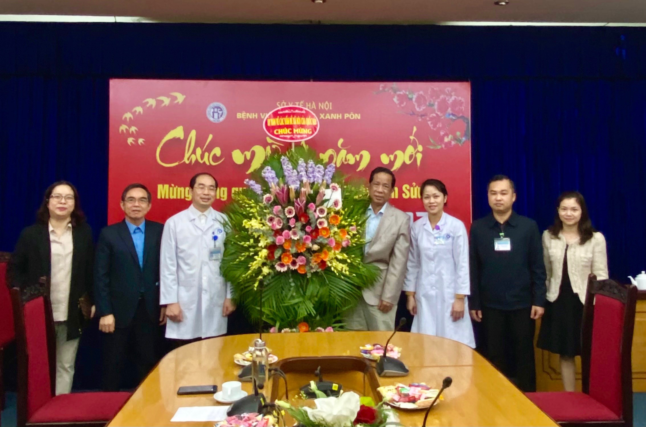 Phó Chủ nhiệm Ủy ban về các vấn đề xã hội Đặng Thuần Phong thăm và chúc mừng Bệnh viện Xanh Pôn Hà Nội