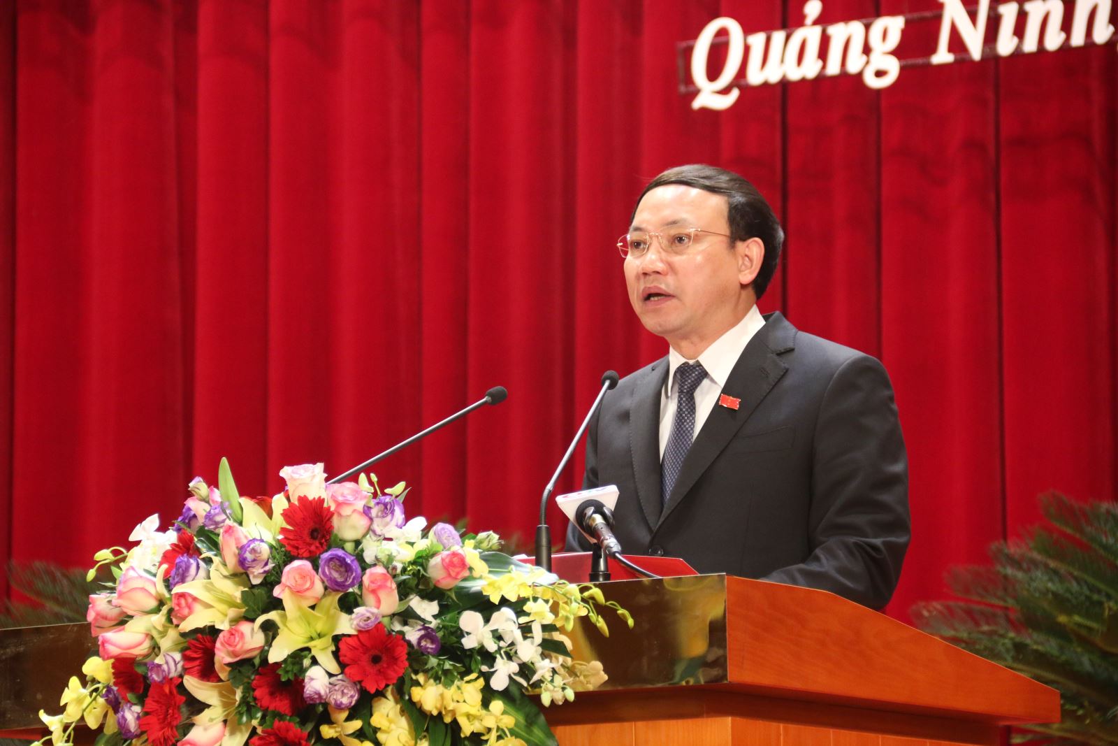 Ủy viên Trung ương Đảng, Bí thư Tỉnh ủy, Chủ tịch HĐND tỉnh Nguyễn Xuân Ký phát biểu khai mạc kỳ họp