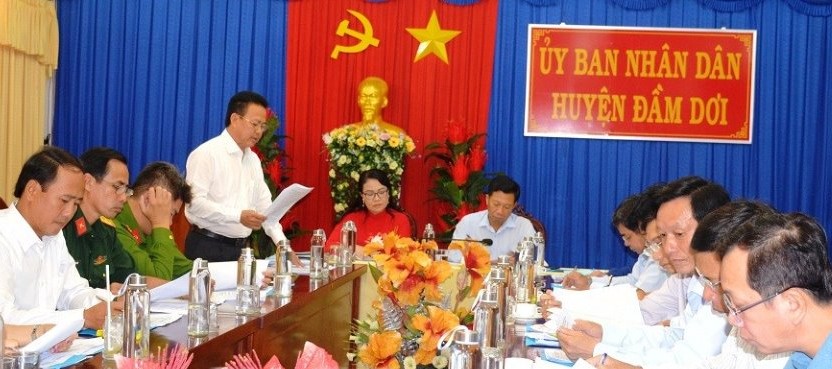 	Đoàn công tác của HĐND tỉnh kiểm tra tình hình chuẩn bị công tác bầu cử tại huyện Đầm Dơi