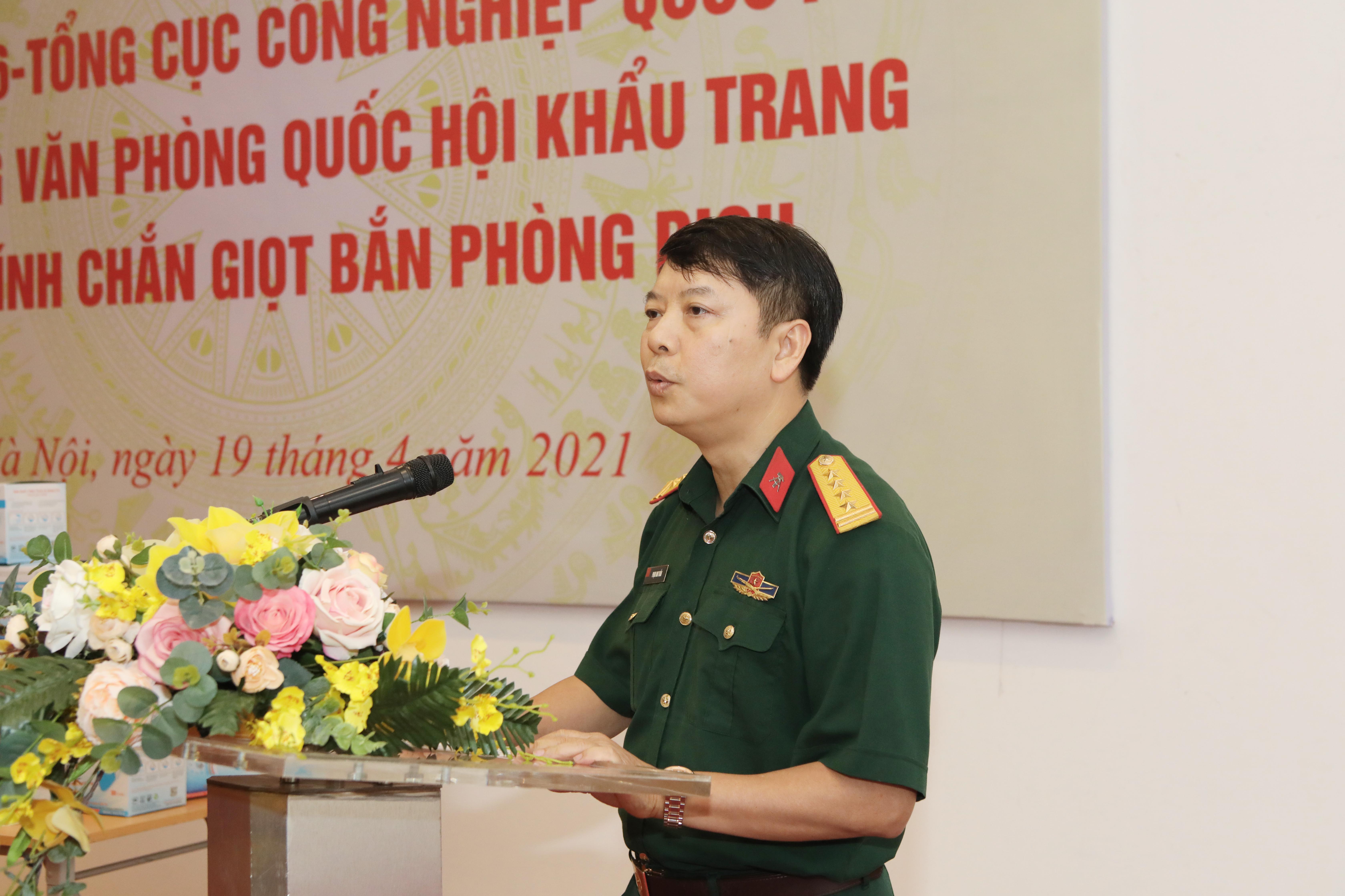 	Giám đốc nhà máy Z176- Tổng cục Công nghiệp quốc phòng Phạm Anh Tuấn phát biểu tại buổi lễ