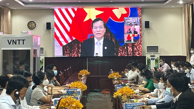 Đại sứ Hoa Kỳ Hà Kim Ngọc phát biểu tại Hội thảo