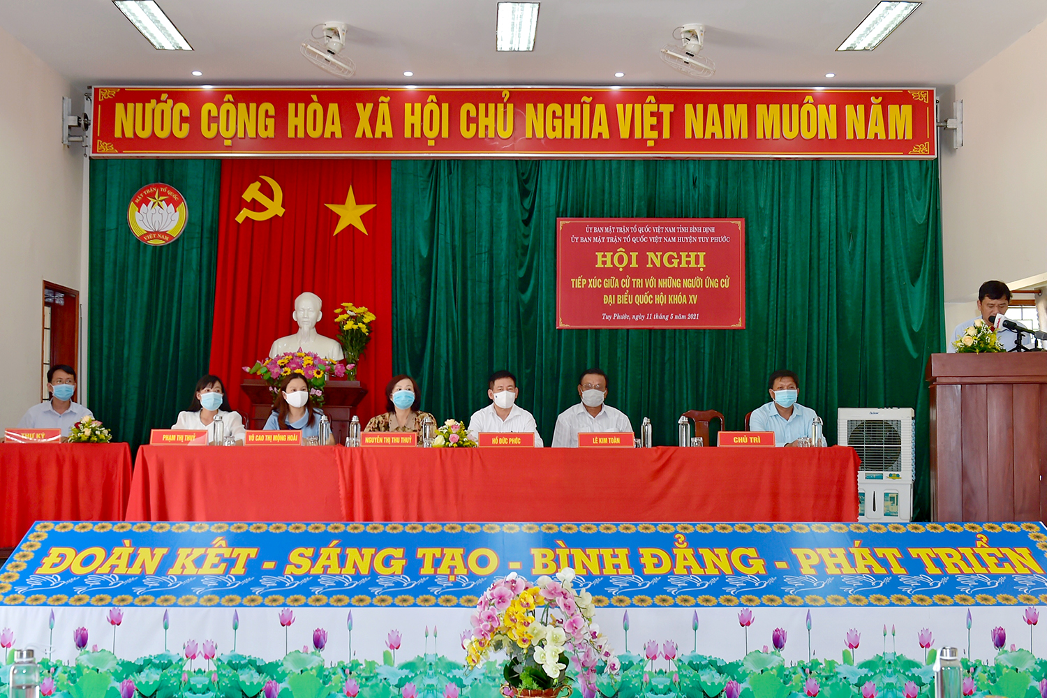 Các ứng cử viên tiếp xúc cử tri huyện Tuy Phước