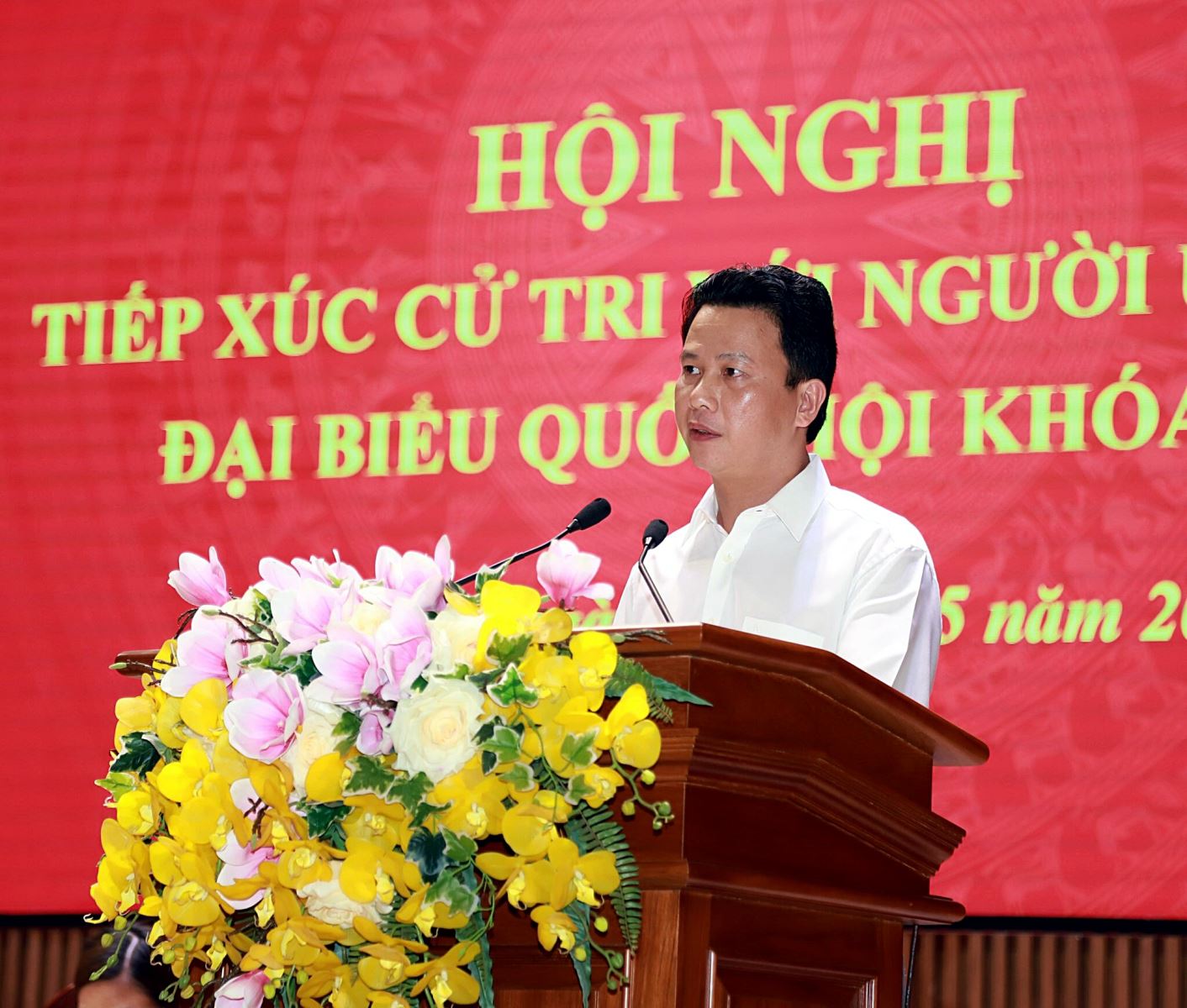 ông Đặng Quốc Khánh, Ủy viên Trung ương Đảng, Bí thư Tỉnh ủy, Trưởng đoàn ĐBQH Khóa XIV tỉnh Hà Giang trình bày chương trình hành động 