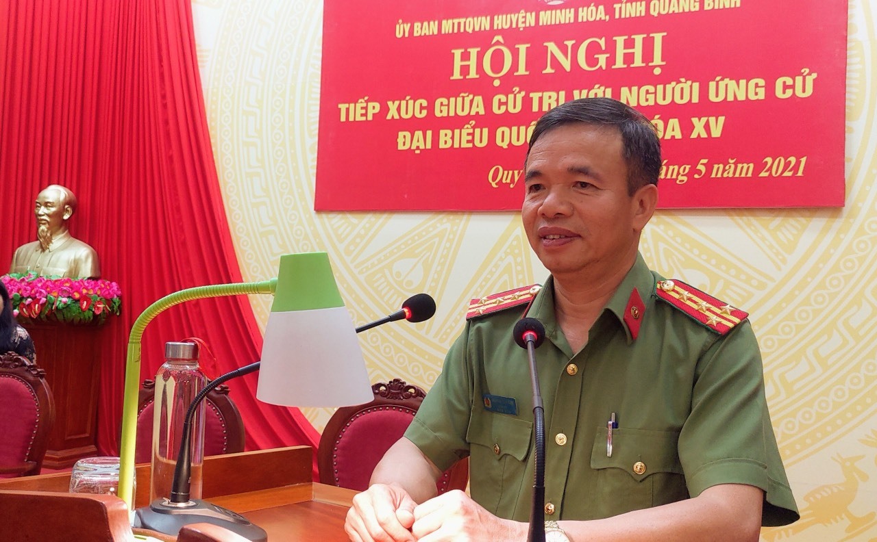 Đại tá Nguyễn Tiến Nam, Giám đốc Công an tỉnh Quảng Bình quan tâm đến việc đấu tranh với mọi biểu hiện quan liêu, tham nhũng, gây phiền hà cho người dân