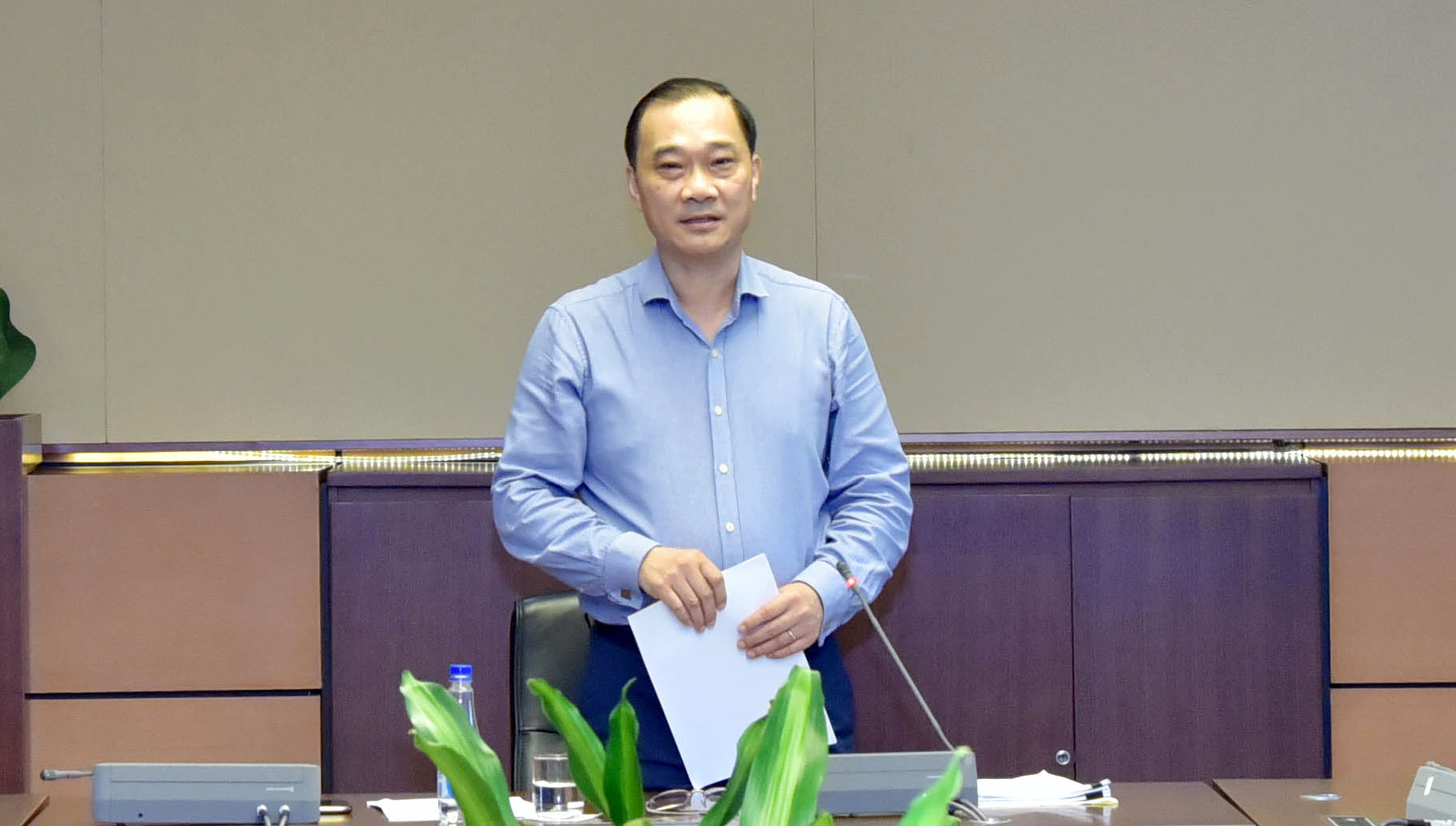 Chủ nhiệm Ủy ban Kinh tế Vũ Hồng Thanh khai mạc tọa đàm. 