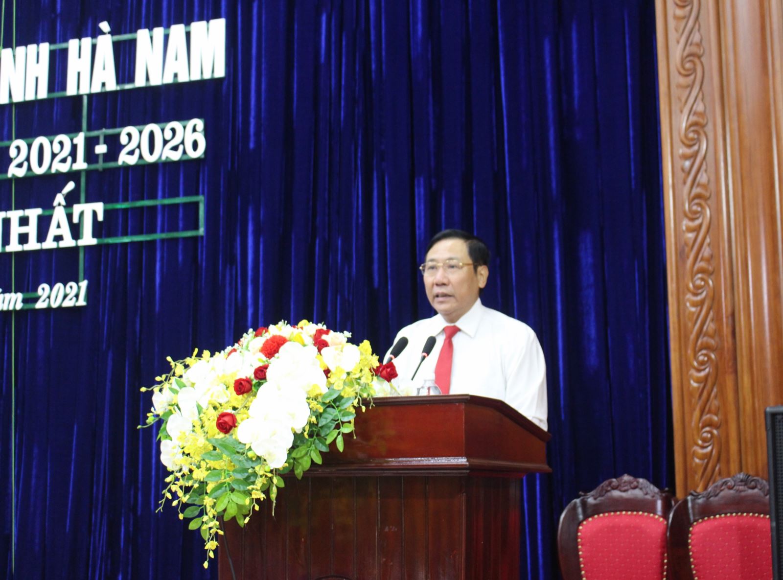 Chủ tịch HĐND tỉnh Phạm Sỹ Lợi phát biểu khai mạc kỳ họp