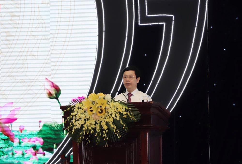 Chủ tịch HĐND tỉnh Khóa XVII Nguyễn Xuân Sơn phát biểu khai mạc kỳ họp