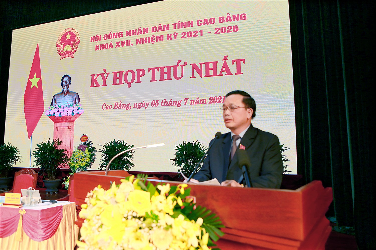 Phó bí thư Thường trực Tỉnh ủy, Chủ tịch HĐND tỉnh Triệu Đình Lê phát biểu bế mạc Kỳ họp