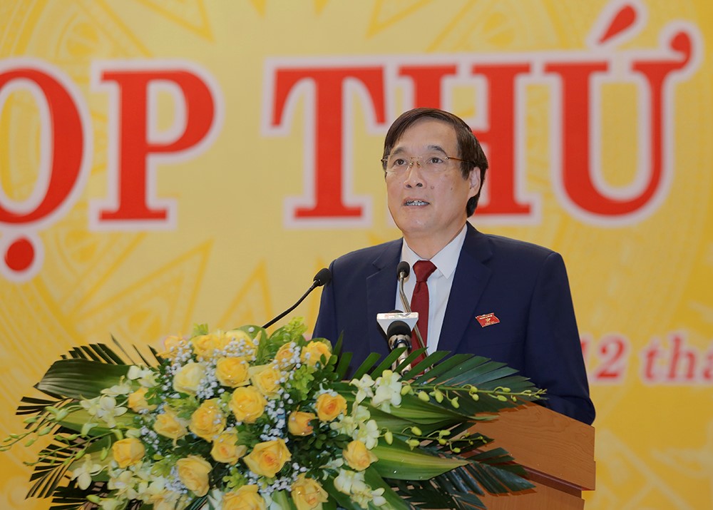 	Chủ tịch HĐND tỉnh Phú Thọ Bùi Minh Châu