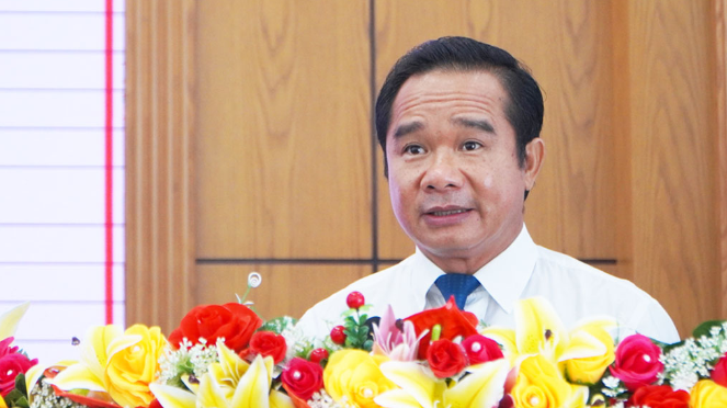 Bí thư Tỉnh ủy, Chủ tịch HĐND tỉnh Long An Nguyễn Văn Được phát biểu khai mạc kỳ họp 