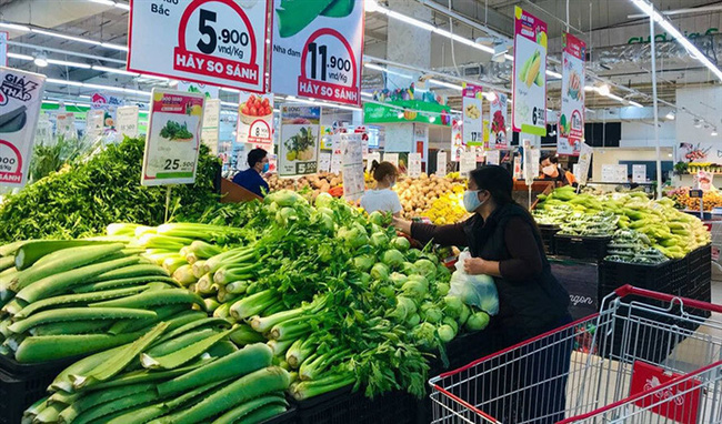 Người dân đi siêu thị tại TP. Hồ Chí Minh 