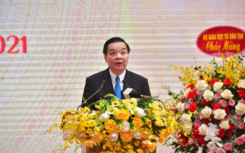 Chủ tịch UBND thành phố Chu Ngọc Anh phát biểu tại lễ khai giảng năm học 2021-2022.
