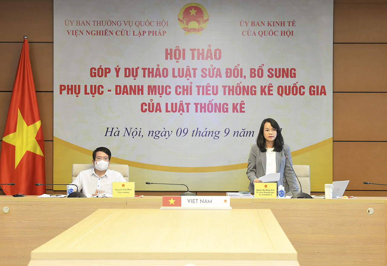 	Ủy viên Thường trực Ủy ban Kinh tế Phạm Thị Hồng Yến phát biểu tại Hội thảo