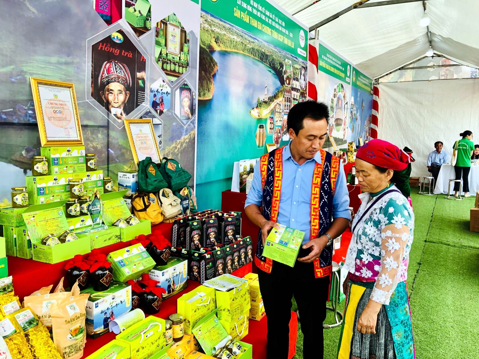 Mật ong bạc hà và các sản phẩm đặc trưng của Hà Giang được nhiều người tin dùng