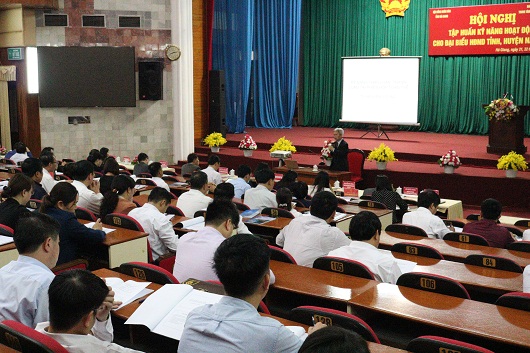 Một hội nghị tập huấn, bồi dưỡng kỹ năng hoạt động cho đại biểu HĐND tỉnh, đại biểu HĐND cấp huyện tỉnh Hà Giang - Ảnh: Hoàng Huyền