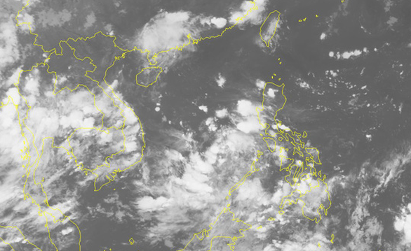 Vùng áp thấp ở giữa Biển Đông gây ra đợt mưa lớn diện rộng tại các tỉnh Trung và Nam Trung Bộ và Tây Nguyên