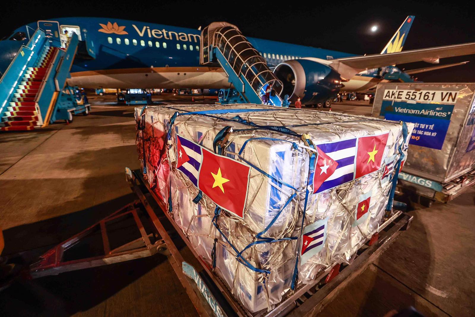 Đây là chuyến bay chở vắc xin có hành trình dài nhất mà Vietnam Airlines từng thực hiện, với tổng chiều dài từ Cuba qua Mỹ rồi về Việt Nam là hơn 17.000 km