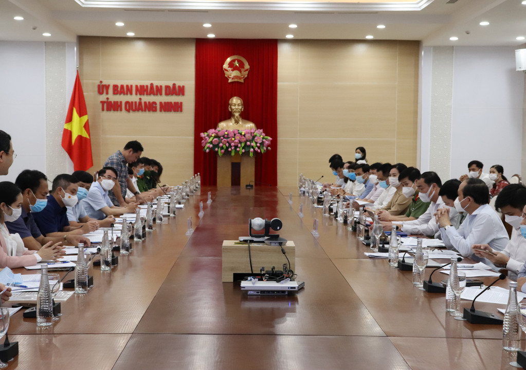 UBND tỉnh Quảng Ninh và UBND TP Hải Phòng tổ chức họp bàn về hợp tác phát triển du lịch trong trạng thái bình thường mới - ảnh: Q.M.G