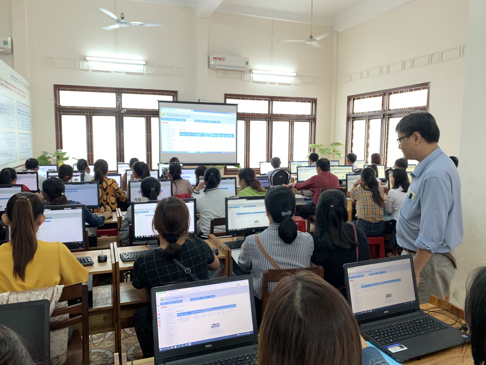 		Thư viện tỉnh Bình Định tập huấn sử dụng phần mềm quản lý Thư viện OpenBiBlio