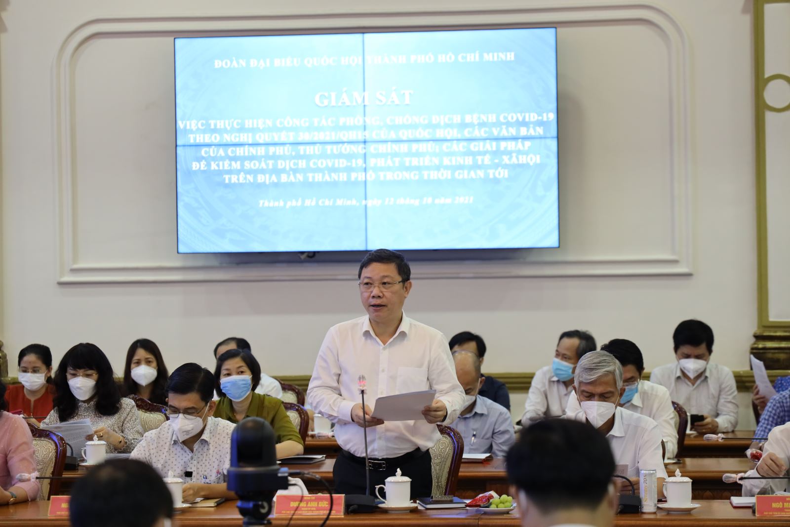 Phó Chủ tịch UBND TP. Hồ Chí Minh Dương Anh Đức báo cáo tình hình phòng, chống dịch bệnh trên địa bàn thành phố