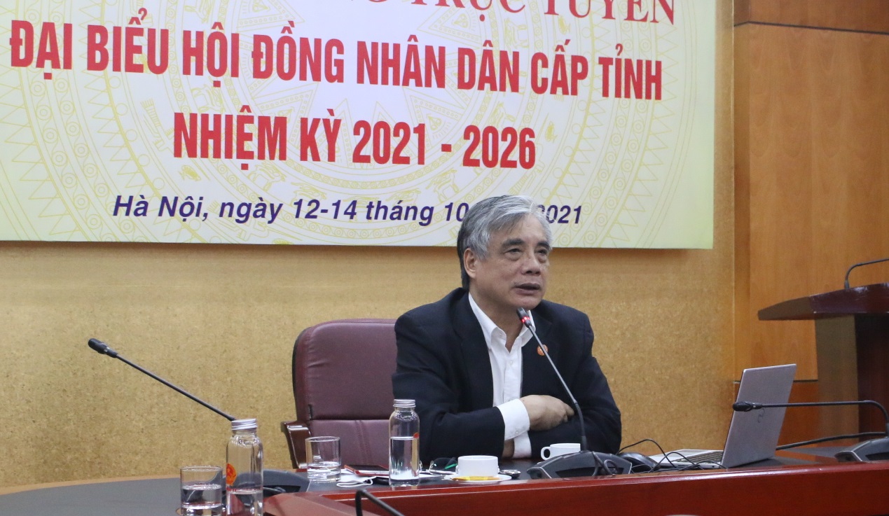 Nguyên Viện trưởng Viện Kinh tế Việt Nam, GS.TS. Trần Đình Thiên phát biểu tại chương trình