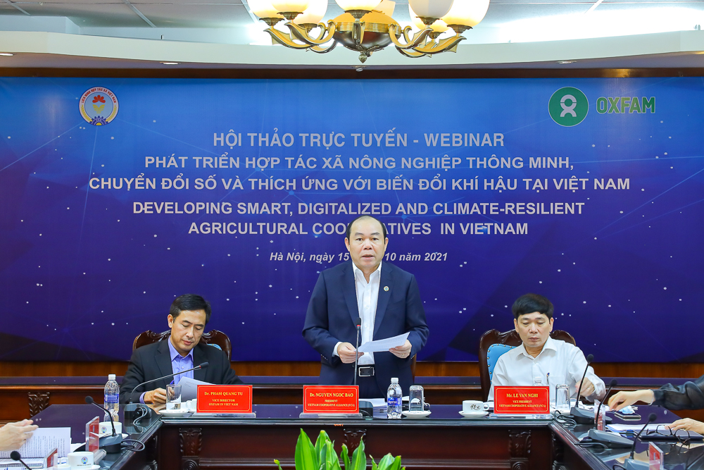 Chủ tịch Liên minh Hợp tác xã Việt Nam Nguyễn Ngọc Bảo phát biểu tại Hội thảo.
