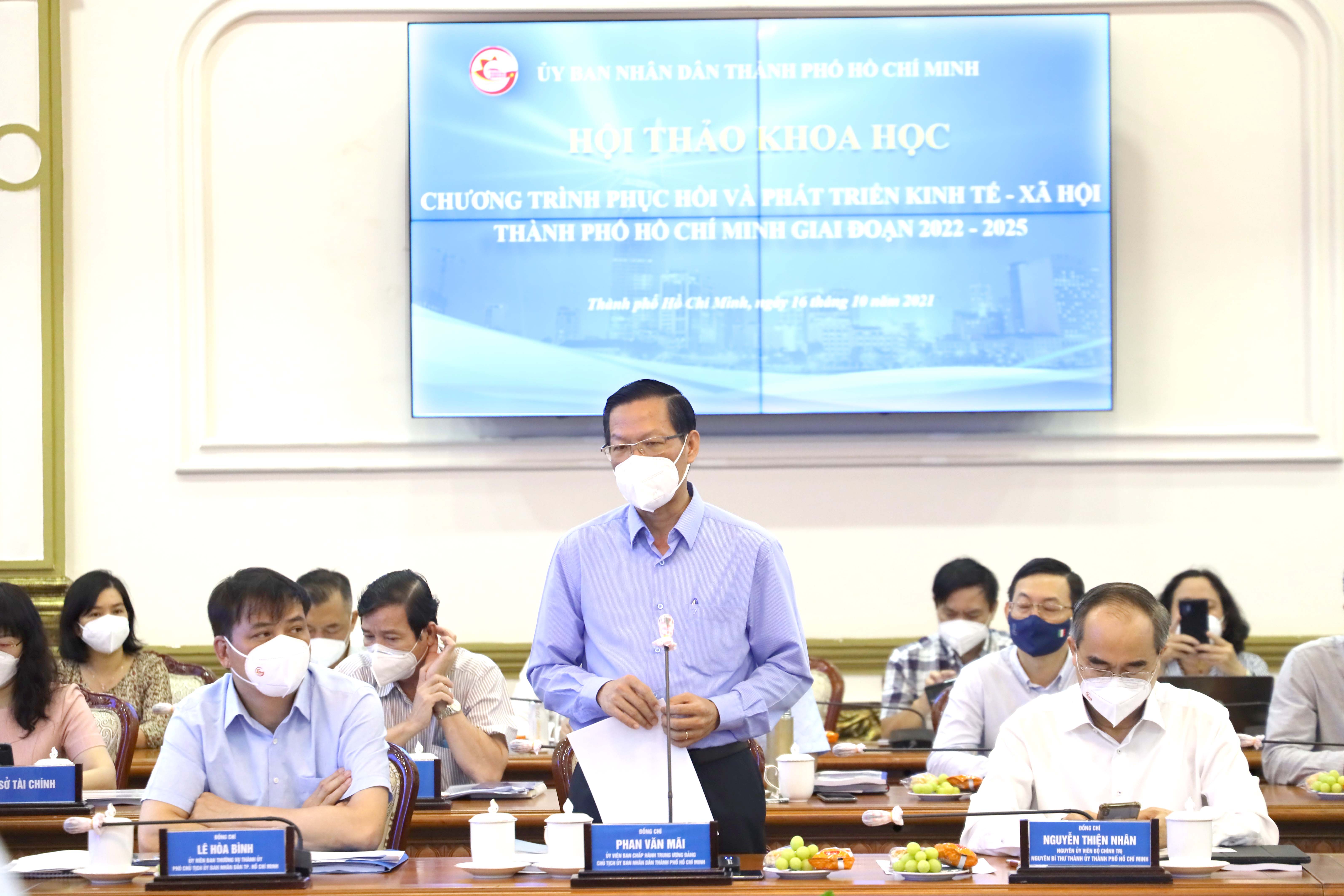 TP. Hồ Chí Minh bàn giải pháp phục hồi và phát triển kinh tế - xã hội giai đoạn 2022-2025