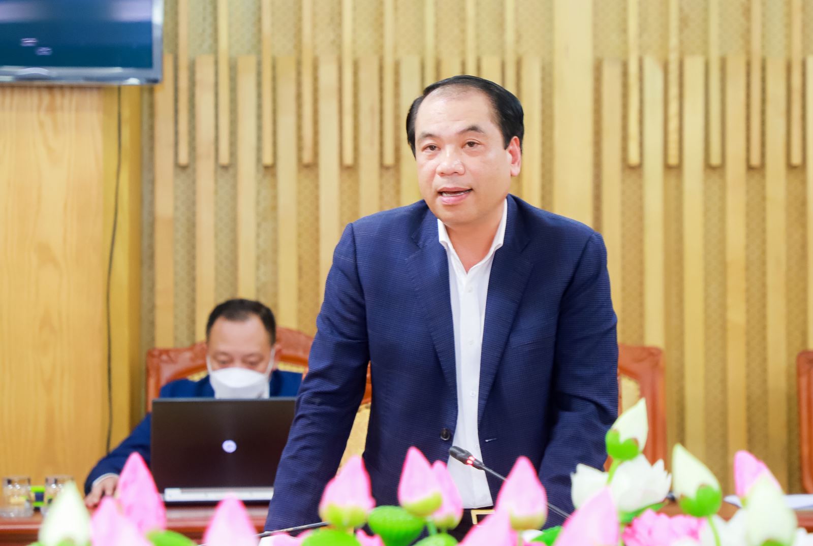 Giám đốc BHXH tỉnh Nghệ An Hoàng Văn Minh phát biểu 