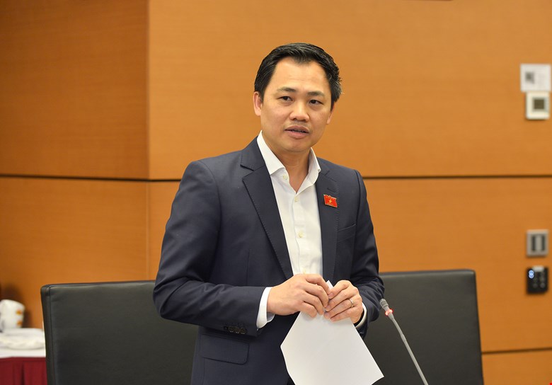 	ĐBQH Nguyễn Đình Việt (Cao Bằng) cho ý kiến với dự thảo Luật Kinh doanh bảo hiểm (sửa đổi)