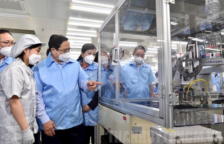 	Thủ tướng Phạm Minh Chính thăm nhà máy sản xuất, lắp ráp điện thoại của Công ty TNHH Samsung Electronics Việt Nam Thái Nguyên. Nguồn INT
