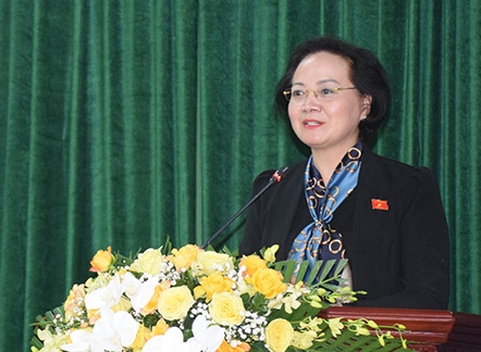 	Bộ trưởng Bộ Nội vụ Phạm Thị Thanh Trà phát biểu tại buổi tiếp xúc cử tri