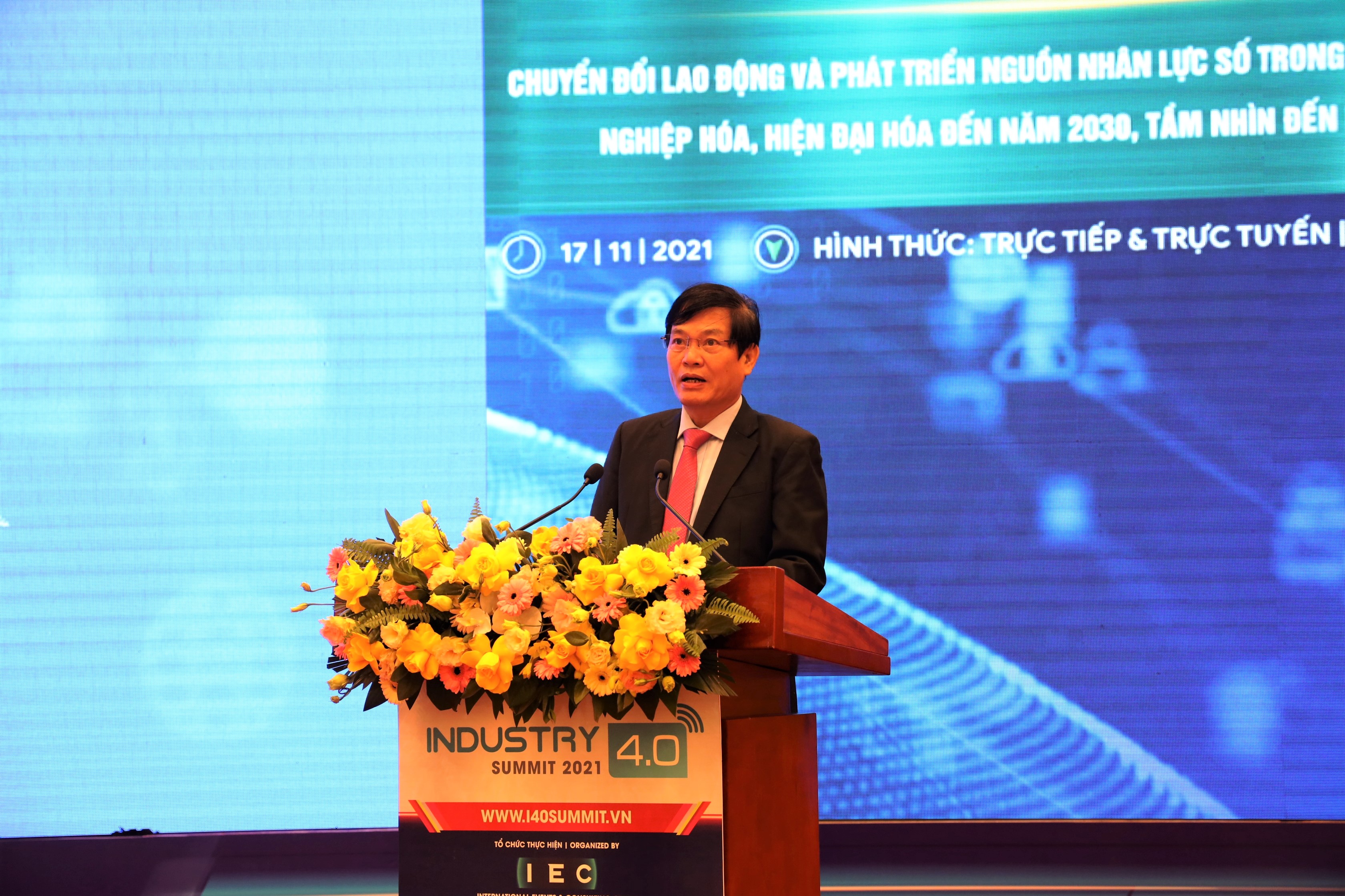 Phó trưởng Ban Kinh tế Trung ương Đỗ Ngọc An phát biểu khai mạc hội thảo