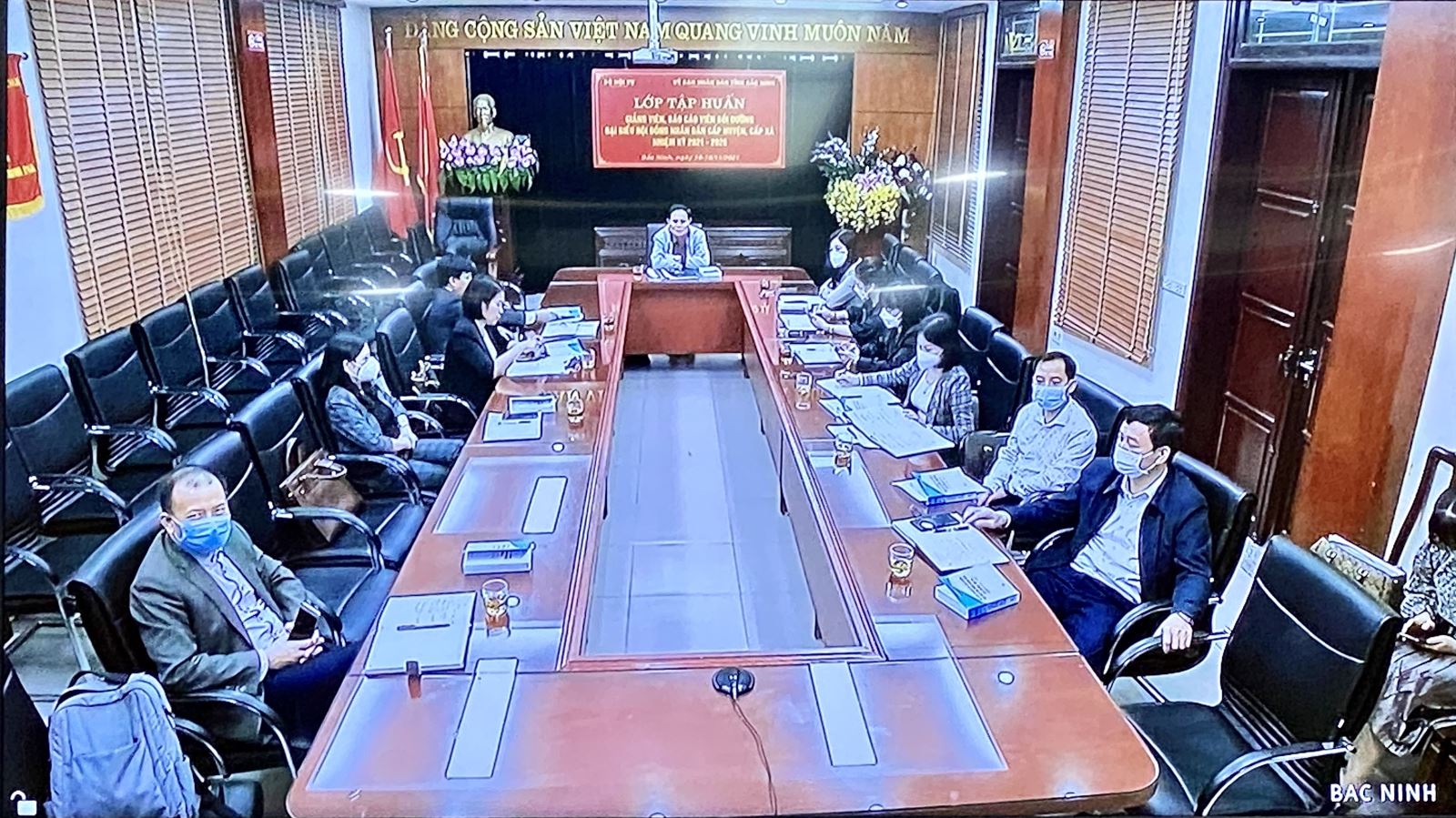  Đại diện tỉnh Bắc Ninh chia sẻ ý kiến qua điểm cầu trưc tuyến